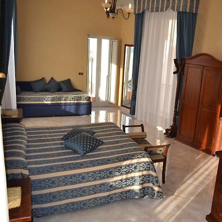 Toledo Bed and Breakfast Νάπολη Εξωτερικό φωτογραφία