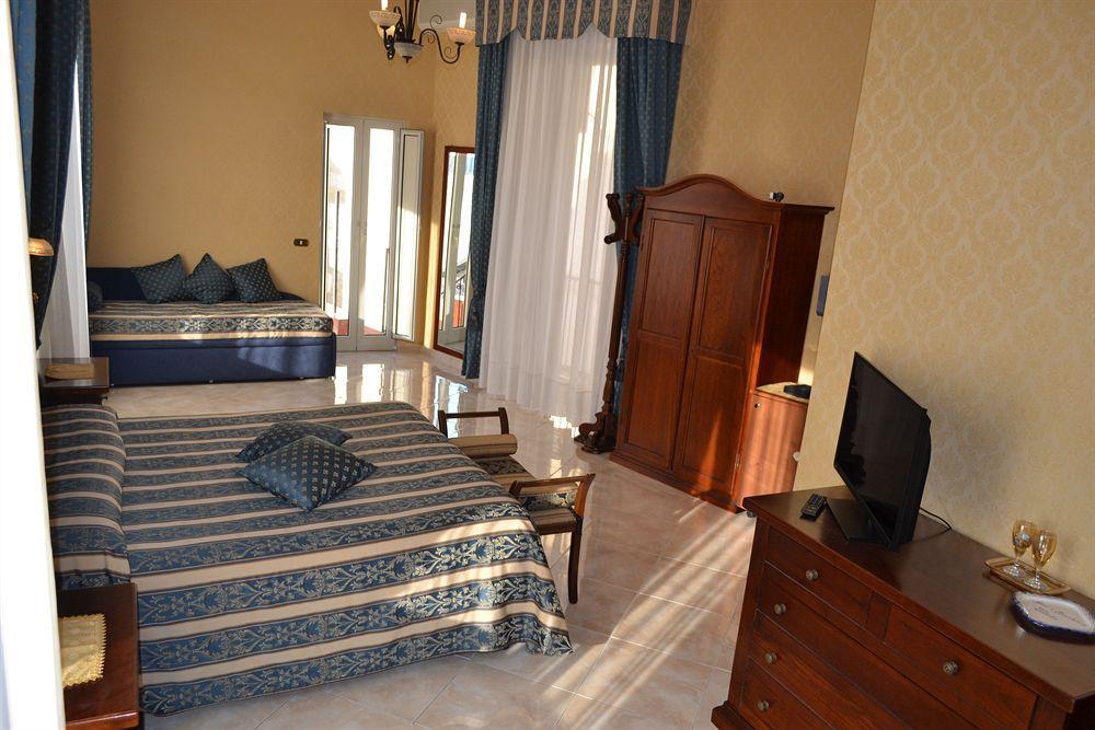 Toledo Bed and Breakfast Νάπολη Εξωτερικό φωτογραφία