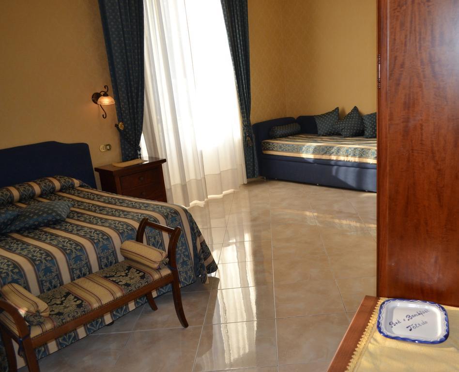 Toledo Bed and Breakfast Νάπολη Εξωτερικό φωτογραφία