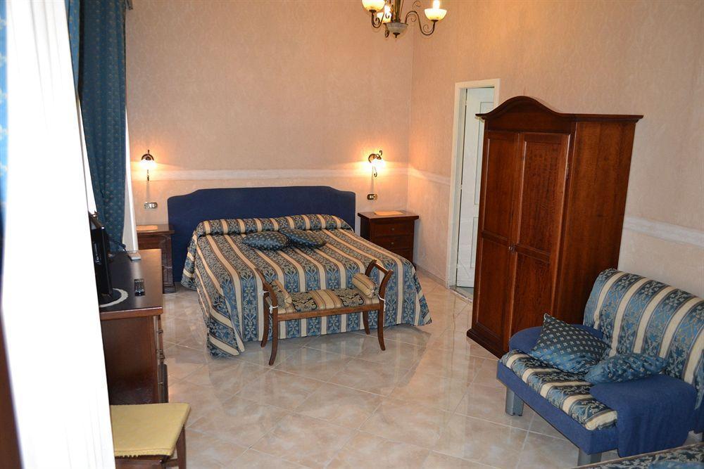 Toledo Bed and Breakfast Νάπολη Εξωτερικό φωτογραφία