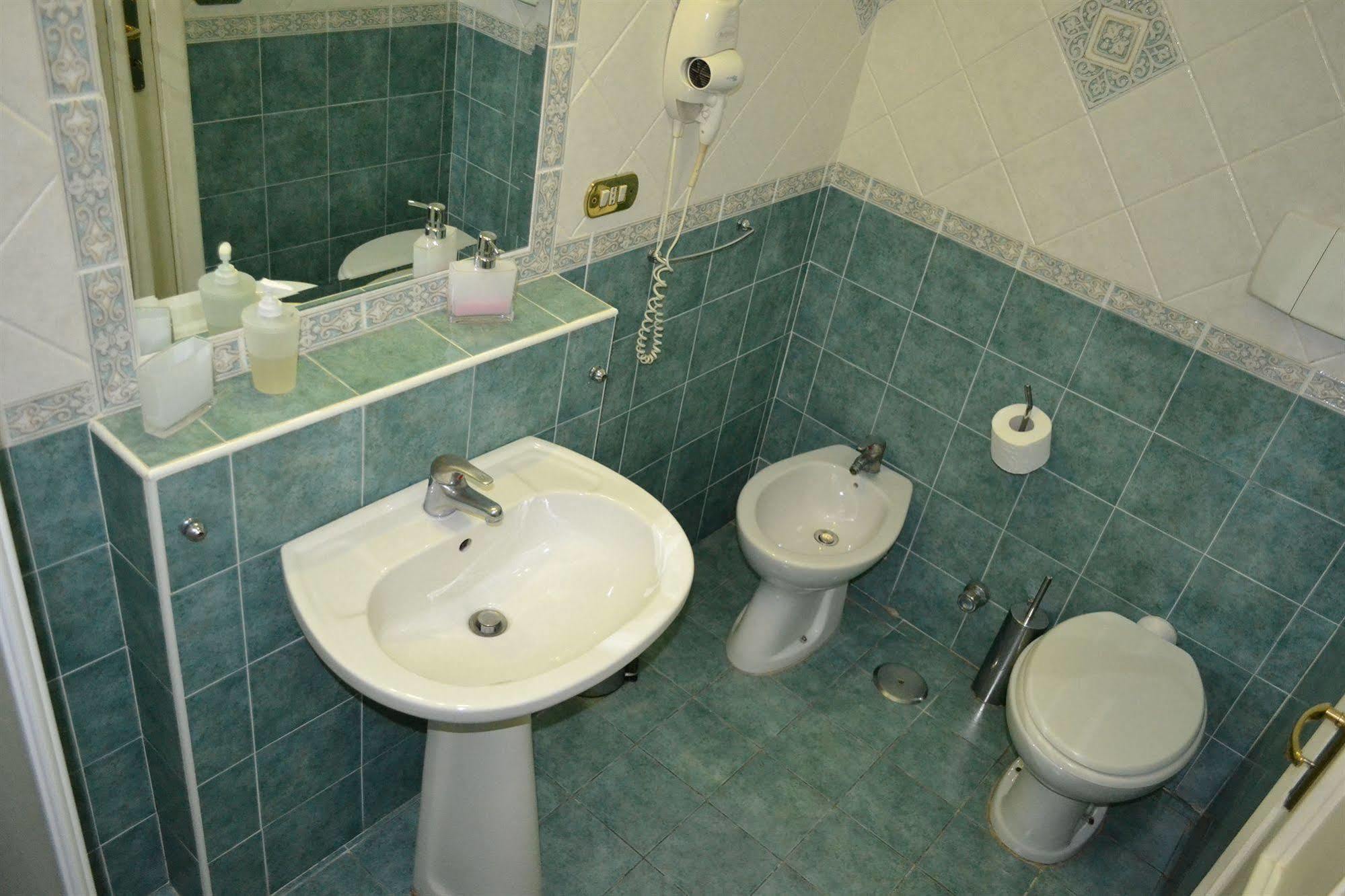 Toledo Bed and Breakfast Νάπολη Εξωτερικό φωτογραφία