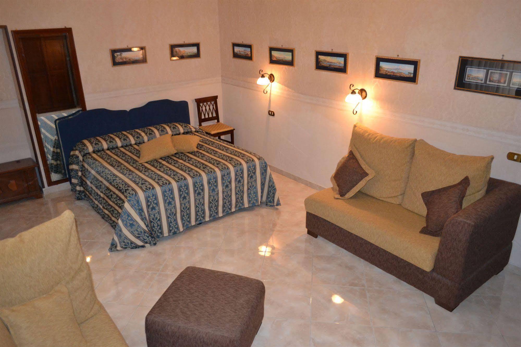 Toledo Bed and Breakfast Νάπολη Εξωτερικό φωτογραφία