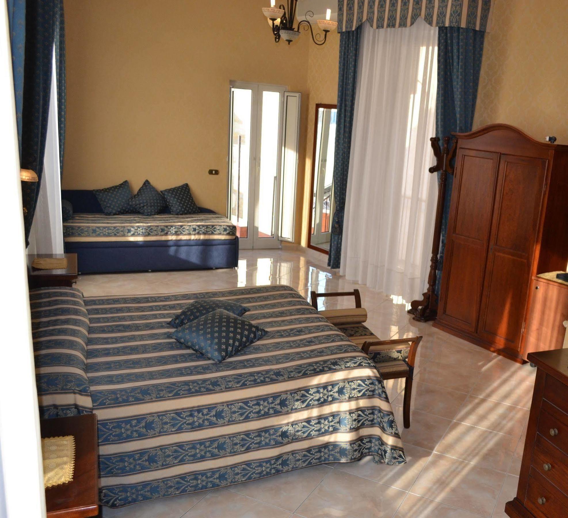 Toledo Bed and Breakfast Νάπολη Εξωτερικό φωτογραφία