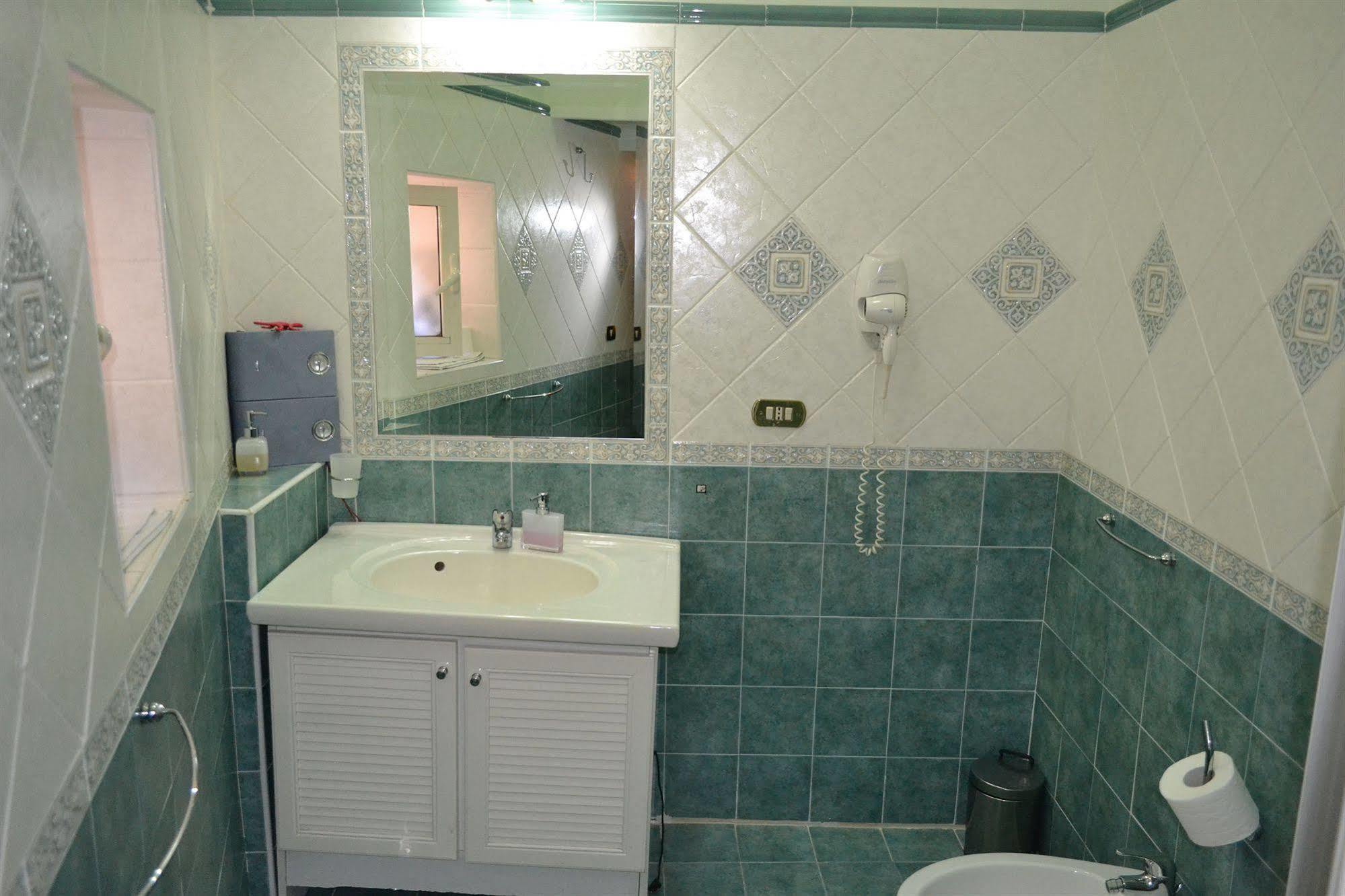 Toledo Bed and Breakfast Νάπολη Εξωτερικό φωτογραφία